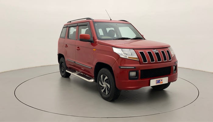 2018 Mahindra TUV300 T6 PLUS, Diesel, Manual, 1,17,841 km, Right Front Diagonal