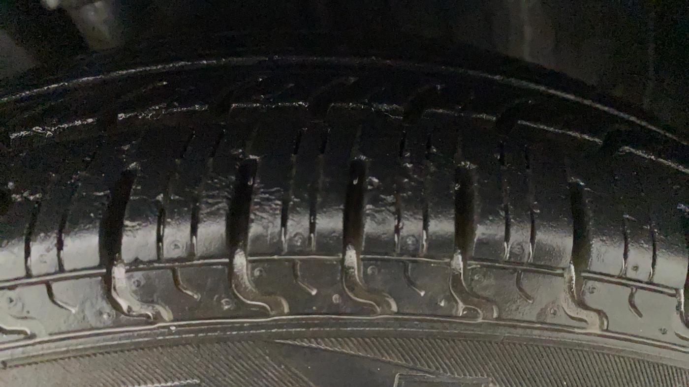 2018 Datsun Redi Go S 1.0 AMT, Petrol, Automatic, 21,033 km, Left Front Tyre Tread