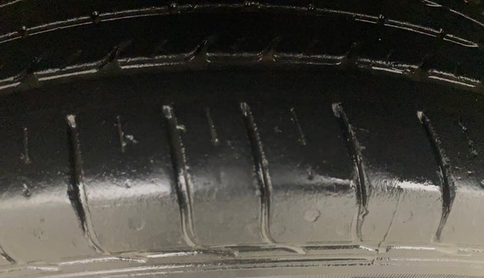 2022 Tata PUNCH CREATIVE 1.2 AMT KAZIRANGA EDITION , Petrol, Automatic, 39,949 km, Left Front Tyre Tread