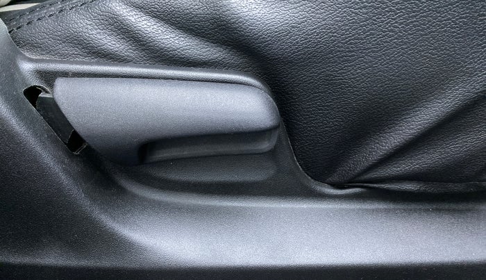 2016 Maruti Swift VXI OPT, Petrol, Manual, 51,988 km, Driver Side Adjustment Panel