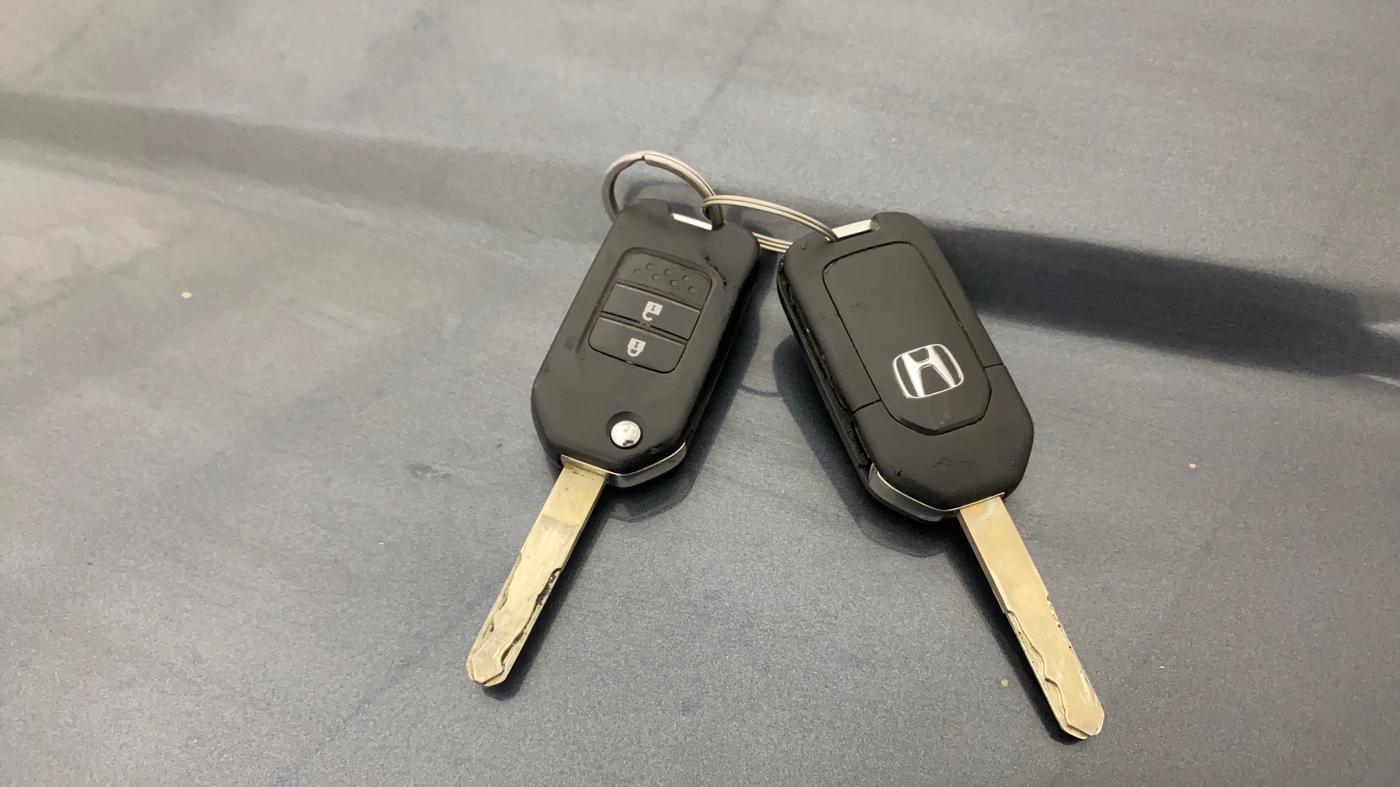 2022 Honda WR-V 1.5L I-DTEC SV MT, Diesel, Manual, 87,746 km, Key Close Up