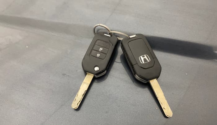 2022 Honda WR-V 1.5L I-DTEC SV MT, Diesel, Manual, 87,746 km, Key Close Up