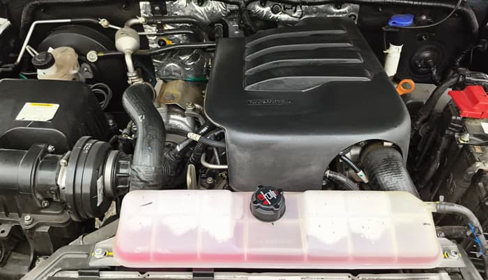 2023 Mahindra Thar LX PETROL HT 4WD AT, Petrol, Automatic, 17,621 km, Engine View