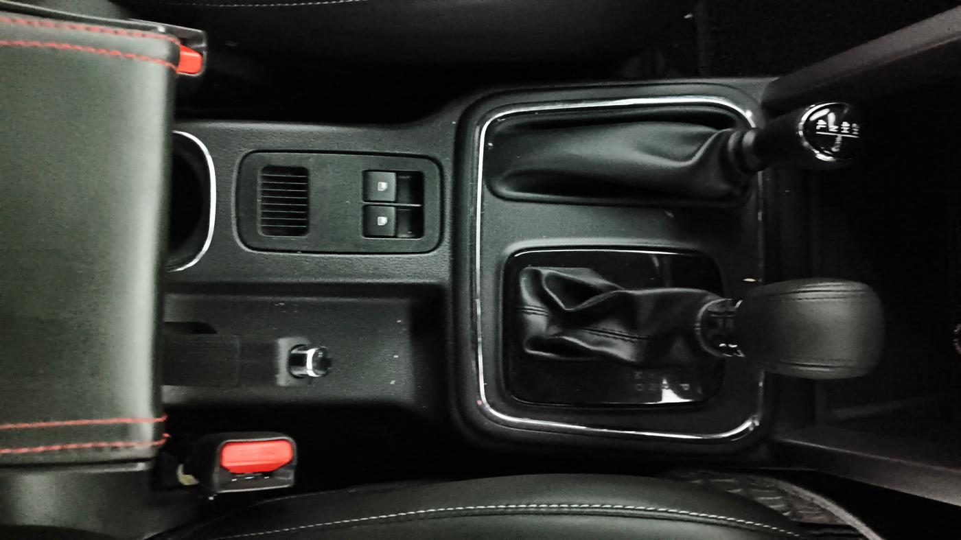 2023 Mahindra Thar LX PETROL HT 4WD AT, Petrol, Automatic, 17,621 km, Gear Lever