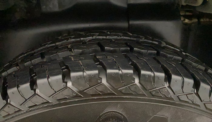 2018 Tata Safari Storme 2.2 EX 4X2, Diesel, Manual, 1,47,555 km, Left Rear Tyre Tread