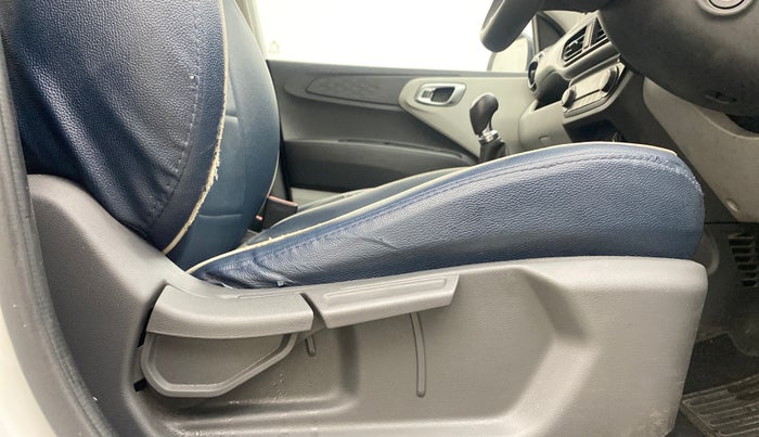 2022 Hyundai GRAND I10 NIOS SPORTZ 1.2 KAPPA VTVT, Petrol, Manual, 39,352 km, Driver Side Adjustment Panel