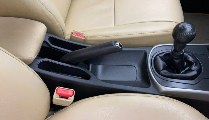 2019 Honda City VX MT PETROL, Petrol, Manual, 26,376 km, Gear Lever
