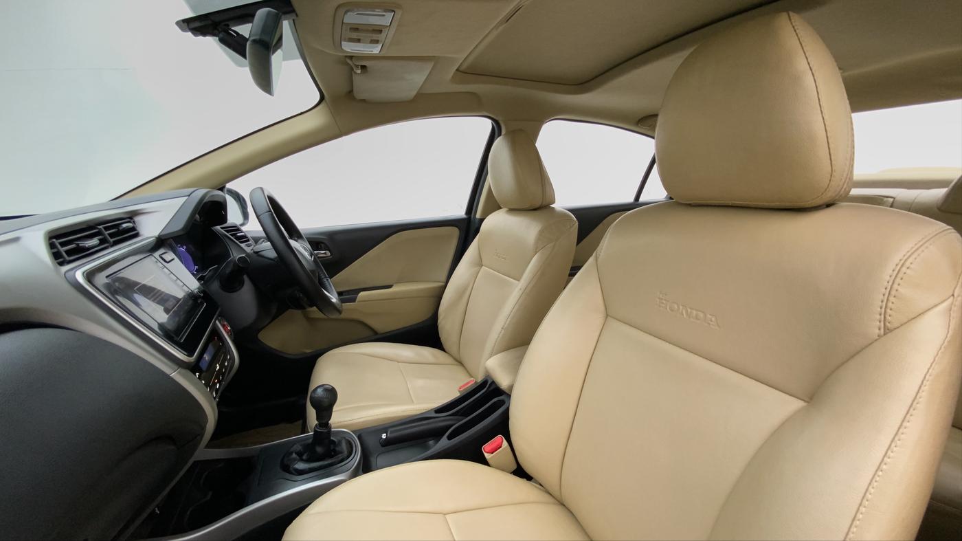 2019 Honda City VX MT PETROL, Petrol, Manual, 26,376 km, Right Side Front Door Cabin