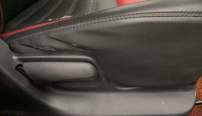 2017 Maruti Swift VXI, Petrol, Manual, 57,603 km, Driver Side Adjustment Panel