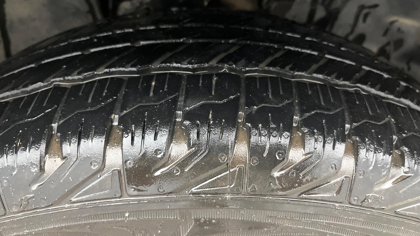 2019 Tata Harrier XT 2.0L KRYOTEC, Diesel, Manual, 86,556 km, Right Front Tyre Tread
