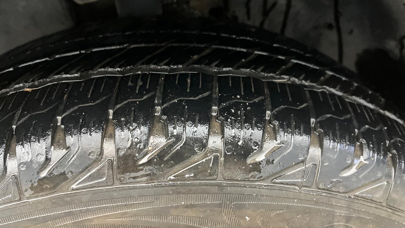 2019 Tata Harrier XT 2.0L KRYOTEC, Diesel, Manual, 86,556 km, Left Front Tyre Tread