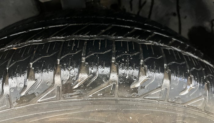 2019 Tata Harrier XT 2.0L KRYOTEC, Diesel, Manual, 86,556 km, Left Front Tyre Tread