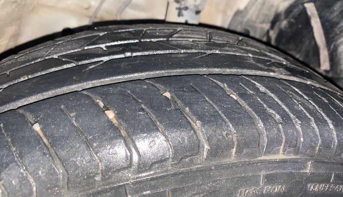 2018 Honda WR-V 1.5L I-DTEC VX MT, Diesel, Manual, 68,115 km, Right Front Tyre Tread