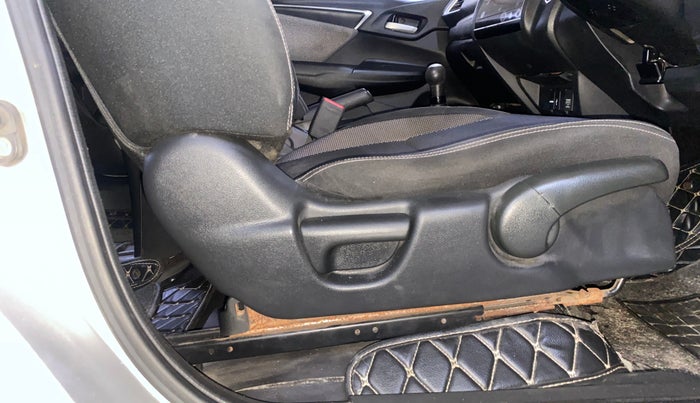 2018 Honda WR-V 1.5L I-DTEC VX MT, Diesel, Manual, 68,115 km, Driver Side Adjustment Panel
