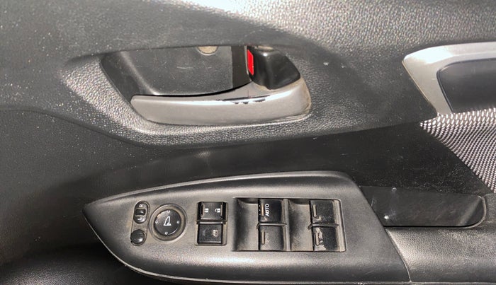 2018 Honda WR-V 1.5L I-DTEC VX MT, Diesel, Manual, 68,115 km, Driver Side Door Panels Control