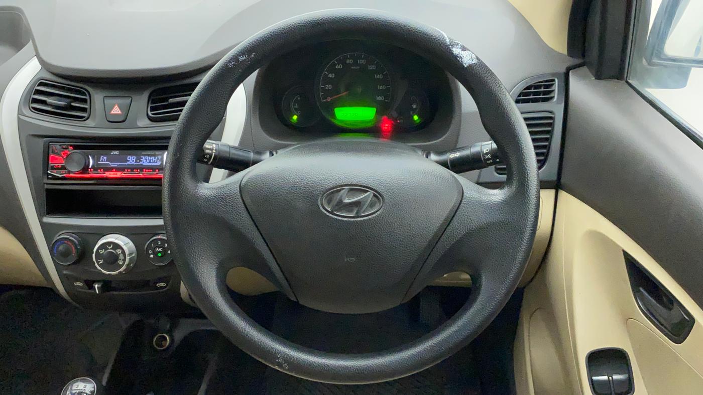 2016 Hyundai Eon ERA +, Petrol, Manual, 22,837 km, Steering Wheel Close Up