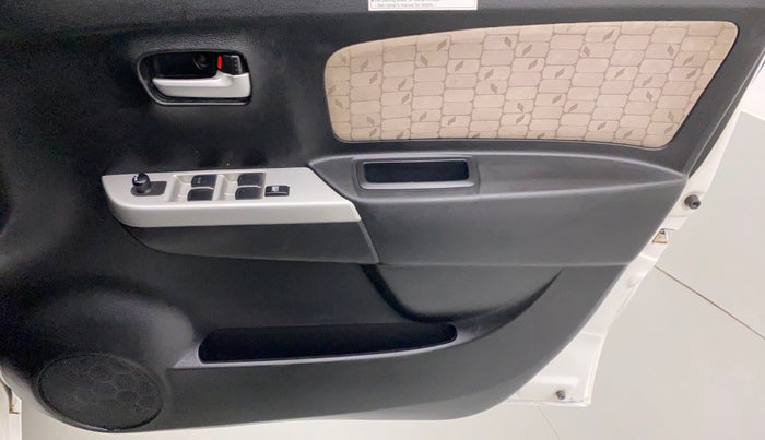 2016 Maruti Wagon R 1.0 VXI AMT, Petrol, Automatic, 36,229 km, Driver Side Door Panels Control