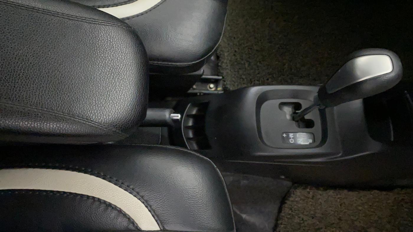 2016 Maruti Wagon R 1.0 VXI AMT, Petrol, Automatic, 36,229 km, Gear Lever