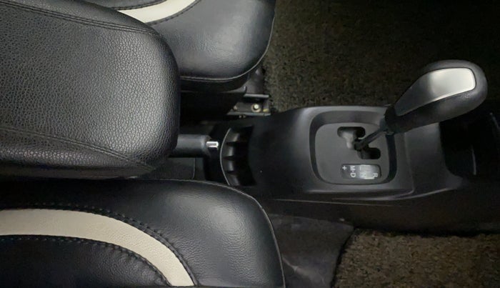 2016 Maruti Wagon R 1.0 VXI AMT, Petrol, Automatic, 36,229 km, Gear Lever