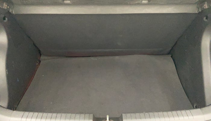 2017 Hyundai Elite i20 SPORTZ 1.2, Petrol, Manual, 97,198 km, Boot Inside View
