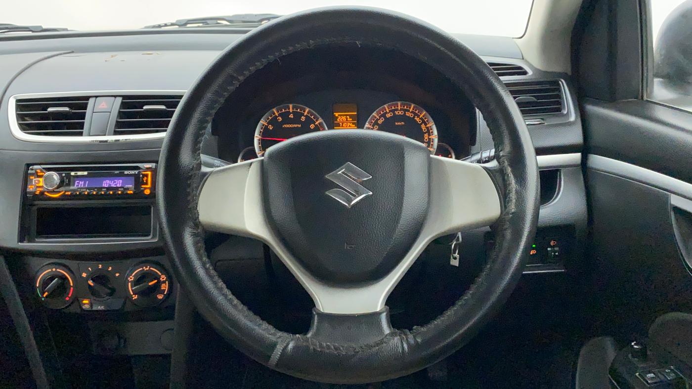2014 Maruti Swift VXI, Petrol, Manual, 71,034 km, Steering Wheel Close Up