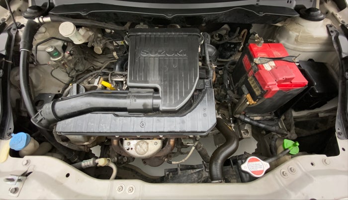 2014 Maruti Swift VXI, Petrol, Manual, 71,034 km, Open Bonet