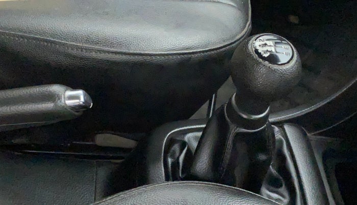 2014 Maruti Swift VXI, Petrol, Manual, 71,034 km, Gear Lever