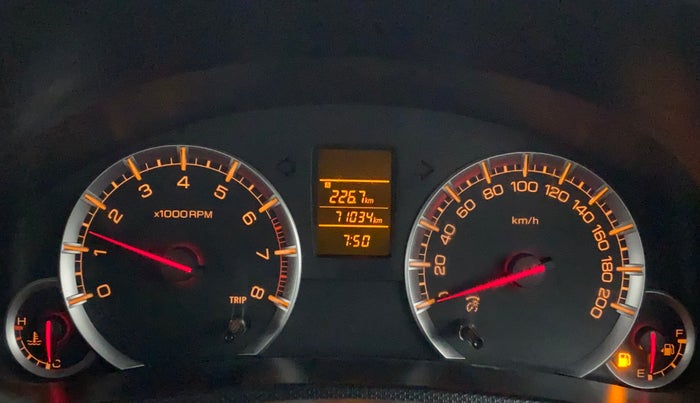 2014 Maruti Swift VXI, Petrol, Manual, 71,034 km, Odometer Image