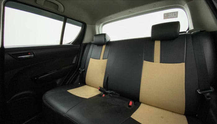 2014 Maruti Swift VXI, Petrol, Manual, 71,034 km, Right Side Rear Door Cabin