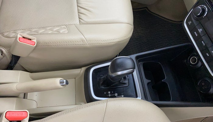 2020 Maruti Dzire ZXI PLUS AMT, Petrol, Automatic, 43,698 km, Gear Lever