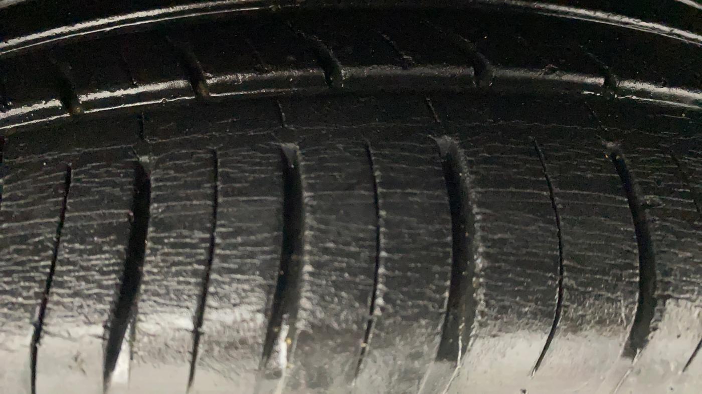 2018 Renault Captur RXE PETROL, Petrol, Manual, 22,704 km, Right Front Tyre Tread