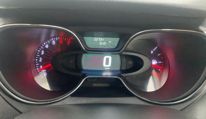 2018 Renault Captur RXE PETROL, Petrol, Manual, 22,704 km, Odometer Image
