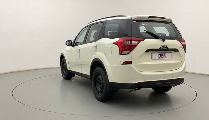 2020 Mahindra XUV500 W7, Diesel, Manual, 94,607 km, Left Back Diagonal