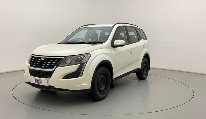 2020 Mahindra XUV500 W7, Diesel, Manual, 94,607 km, Left Front Diagonal