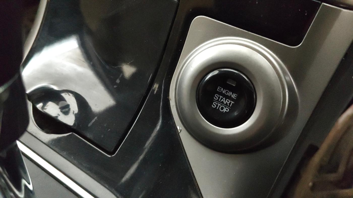 2018 Mahindra XUV500 W9 AT, Diesel, Automatic, 91,762 km, Keyless Start/ Stop Button