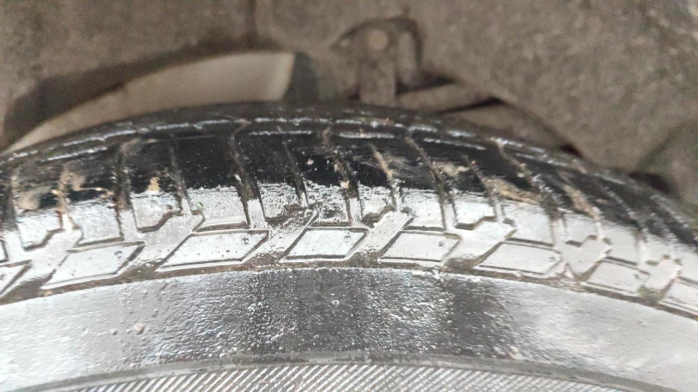 2018 Mahindra XUV500 W9 AT, Diesel, Automatic, 91,762 km, Left Rear Tyre Tread