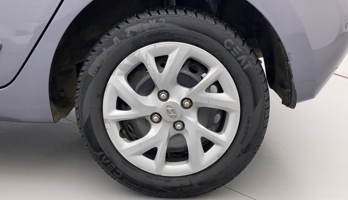2017 Hyundai Grand i10 SPORTZ (O) 1.2 KAPPA VTVT, Petrol, Manual, 33,407 km, Left Rear Wheel