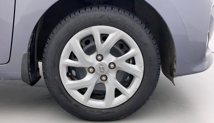 2017 Hyundai Grand i10 SPORTZ (O) 1.2 KAPPA VTVT, Petrol, Manual, 33,407 km, Right Front Wheel