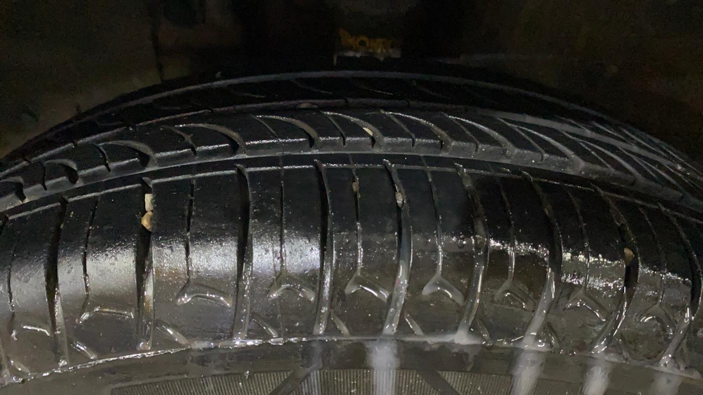 2020 Renault Kwid RXT 0.8, Petrol, Manual, 70,688 km, Left Front Tyre Tread