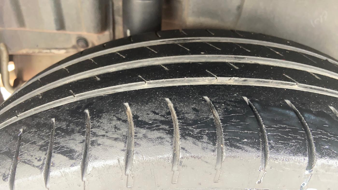 2014 Maruti Swift ZDI, Diesel, Manual, 1,25,070 km, Right Rear Tyre Tread