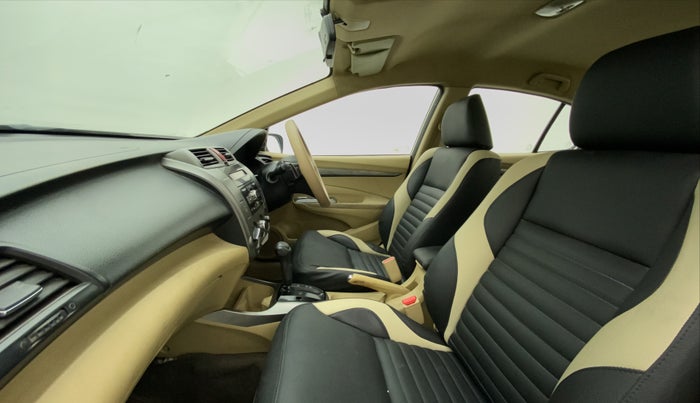 2012 Honda City 1.5L I-VTEC V AT, CNG, Automatic, 1,12,029 km, Right Side Front Door Cabin