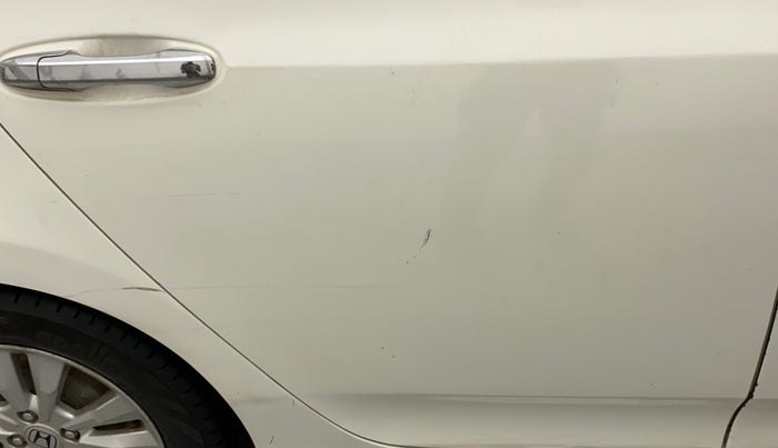 2012 Honda City 1.5L I-VTEC V AT, CNG, Automatic, 1,12,029 km, Right rear door - Minor scratches