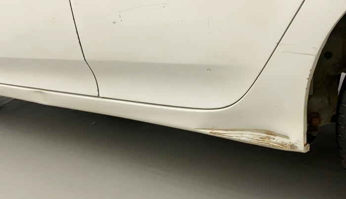2012 Honda City 1.5L I-VTEC V AT, CNG, Automatic, 1,12,029 km, Left running board - Slight discoloration