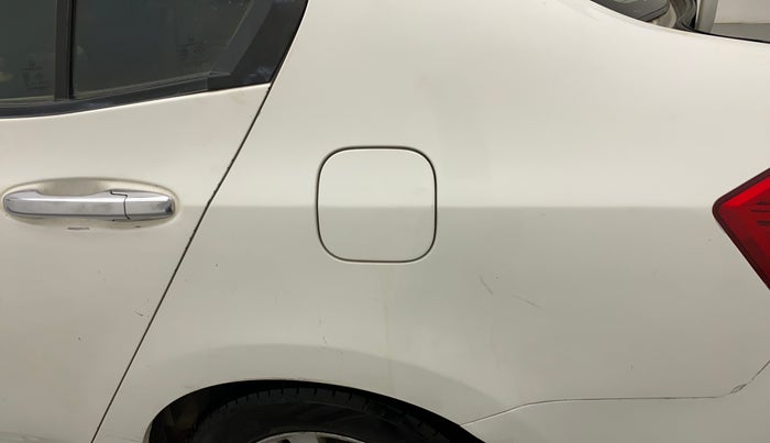 2012 Honda City 1.5L I-VTEC V AT, CNG, Automatic, 1,12,029 km, Left quarter panel - Paint has minor damage