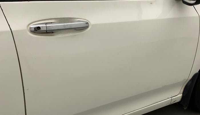 2012 Honda City 1.5L I-VTEC V AT, CNG, Automatic, 1,12,029 km, Driver-side door - Minor scratches