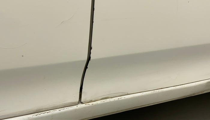 2012 Honda City 1.5L I-VTEC V AT, CNG, Automatic, 1,12,029 km, Driver-side door - Slightly rusted