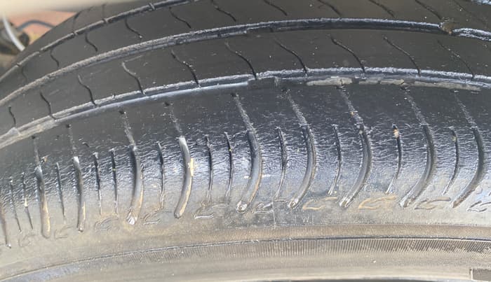 2023 Maruti New Wagon-R VXI 1.0, Petrol, Manual, 64,381 km, Left Rear Tyre Tread