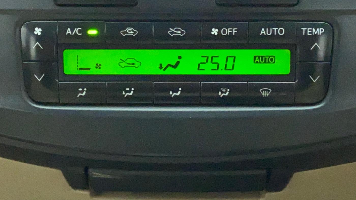 2015 Toyota Fortuner 3.0 AT 4X2, Diesel, Automatic, 92,028 km, Automatic Climate Control