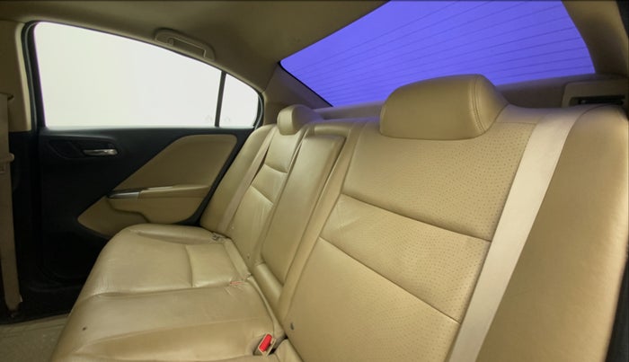 2016 Honda City 1.5L I-DTEC VX (O) MT, Diesel, Manual, 97,803 km, Right Side Rear Door Cabin
