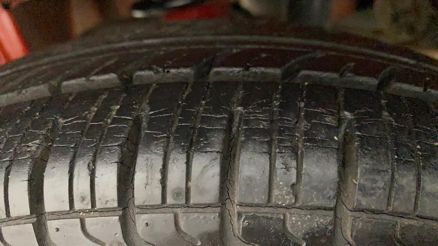 2012 Maruti Alto 800 LXI, Petrol, Manual, 8,481 km, Right Rear Tyre Tread